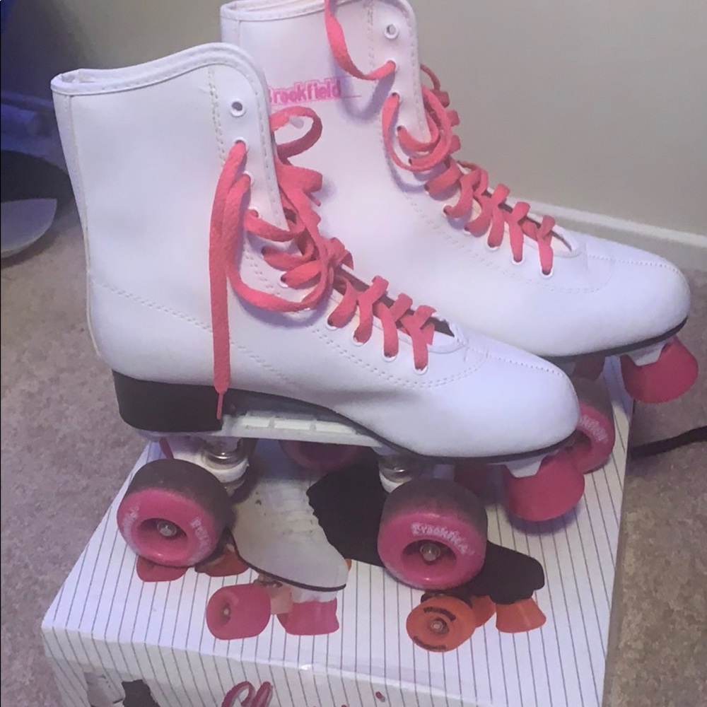 Brookfield classic roller skates 8